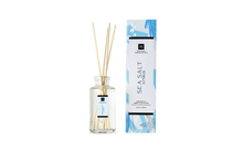 Load image into Gallery viewer, Natural Inspirations Aromatic Reed Diffuser