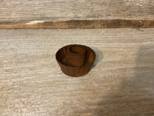 Load image into Gallery viewer, Fluted Taper Holder