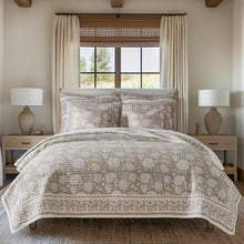Load image into Gallery viewer, Adare Quilt Set