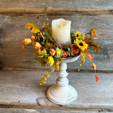 Load image into Gallery viewer, Rustic White Pedestal Stands