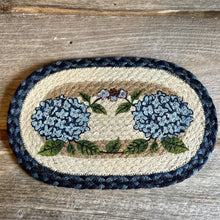 Load image into Gallery viewer, Spring/Summer Oval Braided Placemats