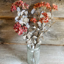 Load image into Gallery viewer, Gillreath Blooms Floral Pick