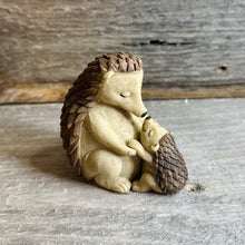Load image into Gallery viewer, Hugging Hedgehogs Shelf Sitter Set