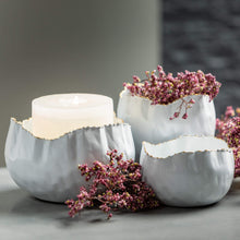 Load image into Gallery viewer, Scalloped Gold Edge Bowls