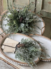 Load image into Gallery viewer, Beaded Display Tray