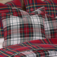 Load image into Gallery viewer, Spencer Plaid Quilt