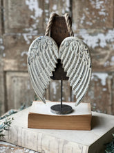 Load image into Gallery viewer, Hanging Glory Wings