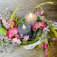 Load image into Gallery viewer, LED Realistic Wick Pillar Candles