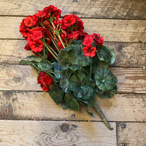 Bring Summer indoors with these beautiful Geranium Bouquet Picks.