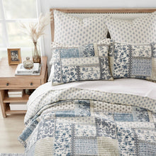 Load image into Gallery viewer, Aliza Quilt Set - Full/Queen
