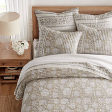 Load image into Gallery viewer, Adare Quilt Set
