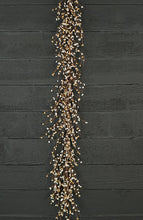 Load image into Gallery viewer, Butter Cake Pips Garland
