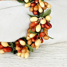 Load image into Gallery viewer, Pumpkin Spice Pip Berry Taper/Napkin Ring
