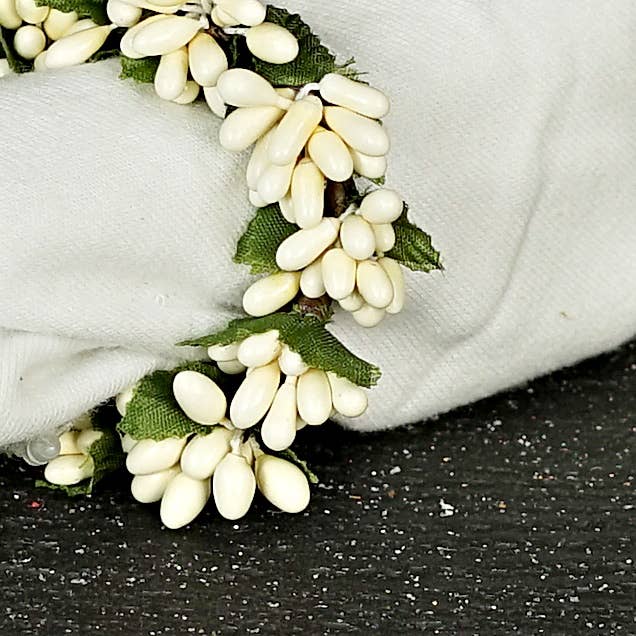 Vanilla Pip Berry Taper/Napkin Ring