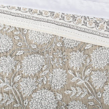 Load image into Gallery viewer, Adare Quilt Set
