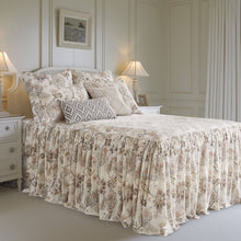 Load image into Gallery viewer, Ophelia Blush Bedspread Set
