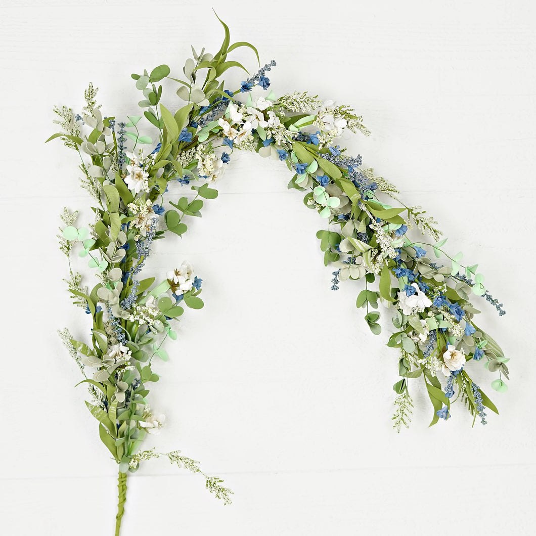Lakeside Garden Garland