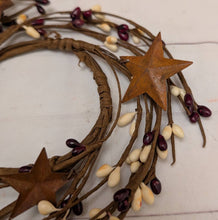 Load image into Gallery viewer, 2.5" Pip Berry Candle Ring with Rusty Stars
