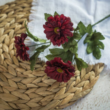 Load image into Gallery viewer, 10.5&quot; Red Zinnia Pick
