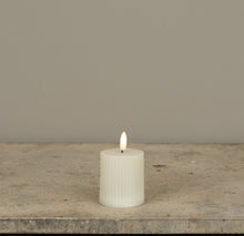 Load image into Gallery viewer, Outdoor 3D Flame Fluted Pillar Candle

