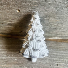 Load image into Gallery viewer, Glass Christmas Tree Ornaments
