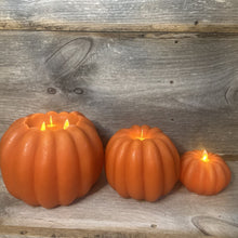 Load image into Gallery viewer, Orange Pumpkin Carved Moving Flame LED Candle
