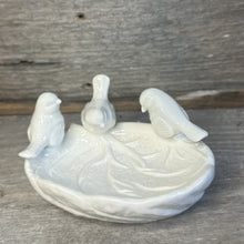 Load image into Gallery viewer, Ceramic Leaf Dish with Birds
