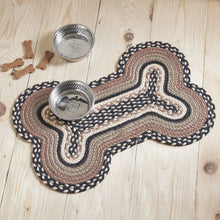 Load image into Gallery viewer, Sawyer Mill Charcoal Creme Indoor/Outdoor Medium Bone Rug
