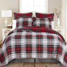 Load image into Gallery viewer, Spencer Plaid Quilt
