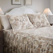 Load image into Gallery viewer, Ophelia Blush Bedspread Set
