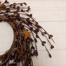 Load image into Gallery viewer, Pip Berry and Rusty Stars Candle Ring
