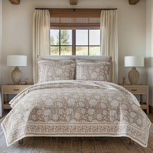 Load image into Gallery viewer, Adare Quilt Set
