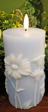 Load image into Gallery viewer, Realistic Flame Blue Daisy Pillar Candle
