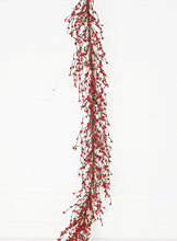 Load image into Gallery viewer, Red Pip Berry Garland
