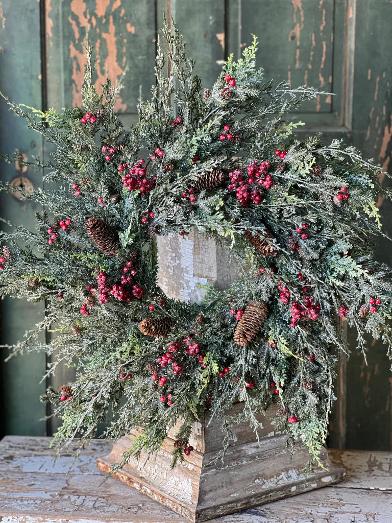 Divinity Berry Greenery Wreath