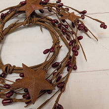 Load image into Gallery viewer, 2.5" Pip Berry Candle Ring with Rusty Stars
