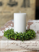 Load image into Gallery viewer, Lyric Boxwood Candle Rings

