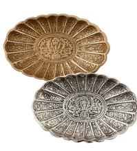 Load image into Gallery viewer, Scalloped Brass Dish
