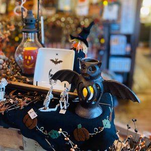 Cast Iron Bat Lamp