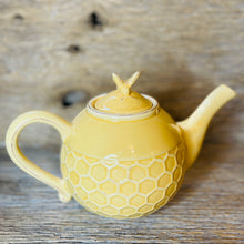 Load image into Gallery viewer, Honeycomb Tea Pot
